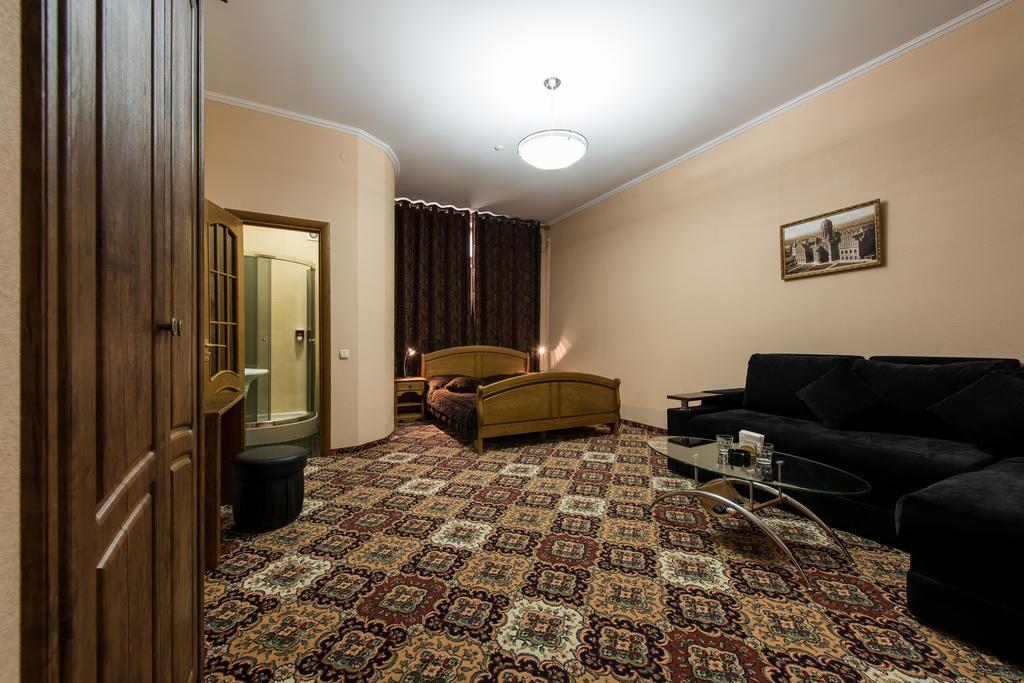 Premium Hotel Tjernivtsi Rum bild